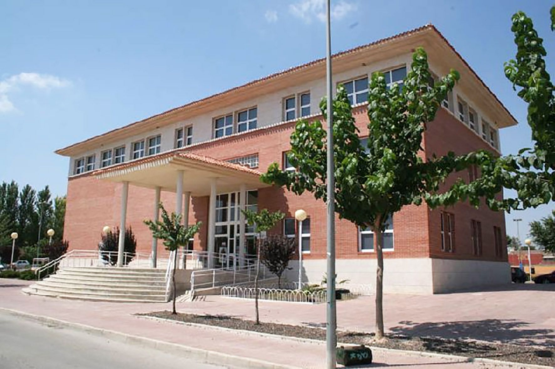 Casa de la Cultura Pedro Serna Casa de la Cultura Pedro Serna