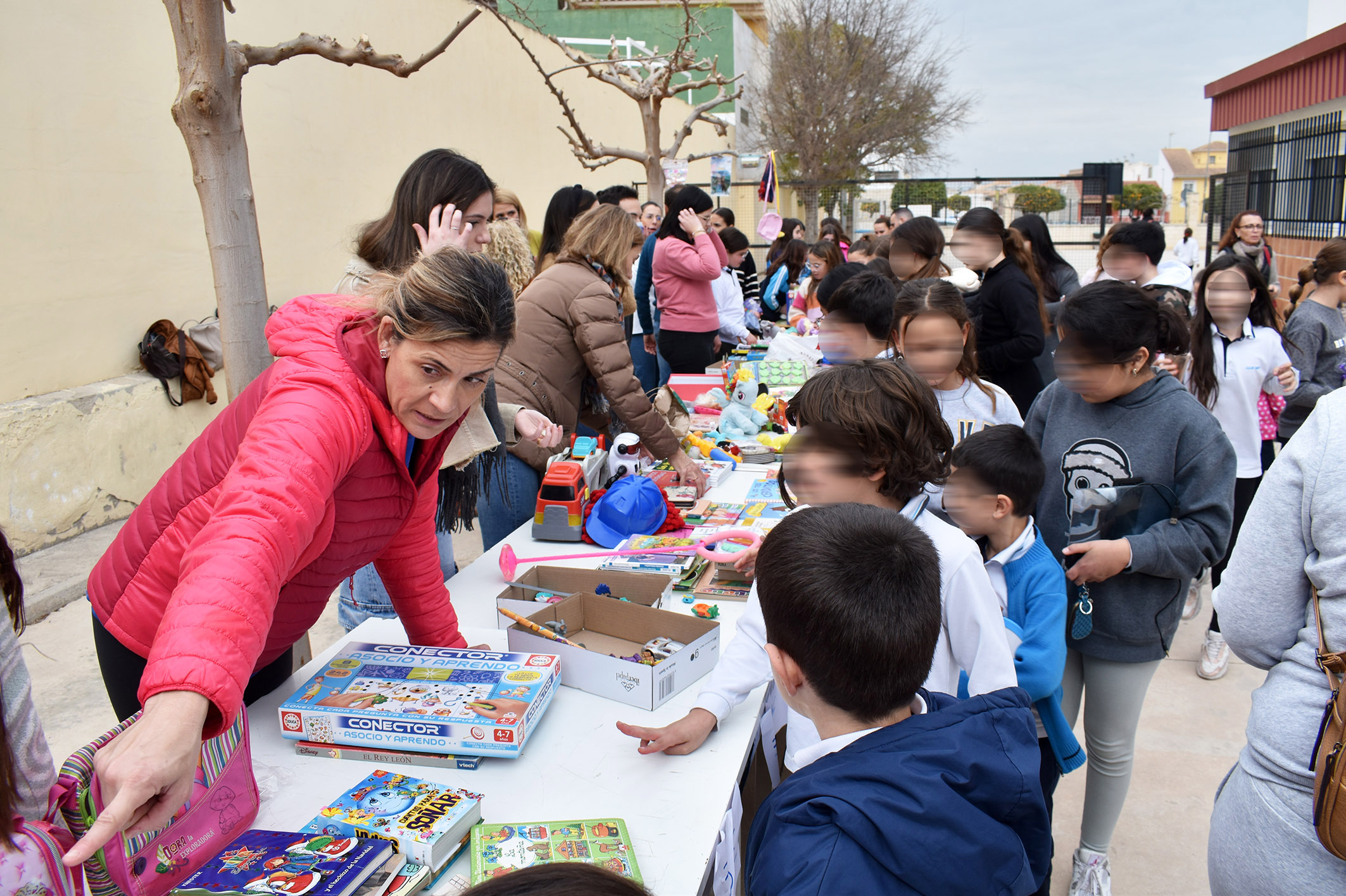 El colegio Susarte celebró el Día Escolar de la No Violencia y la Paz con un mercadillo solidario