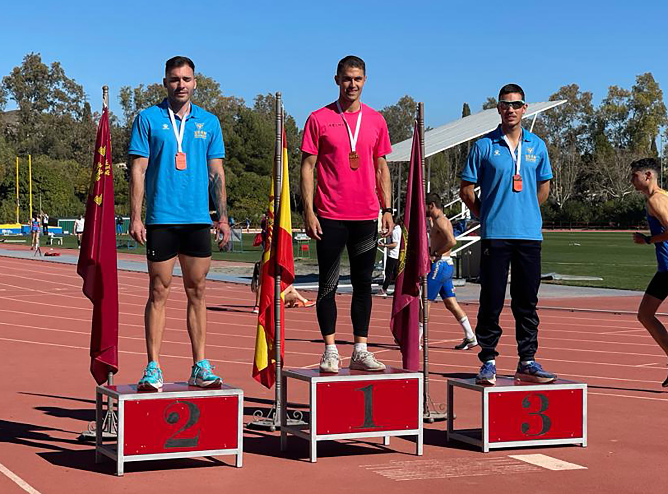 El torreño Sergio Jornet, campeón regional de 60 metros vallas y bronce en longitud