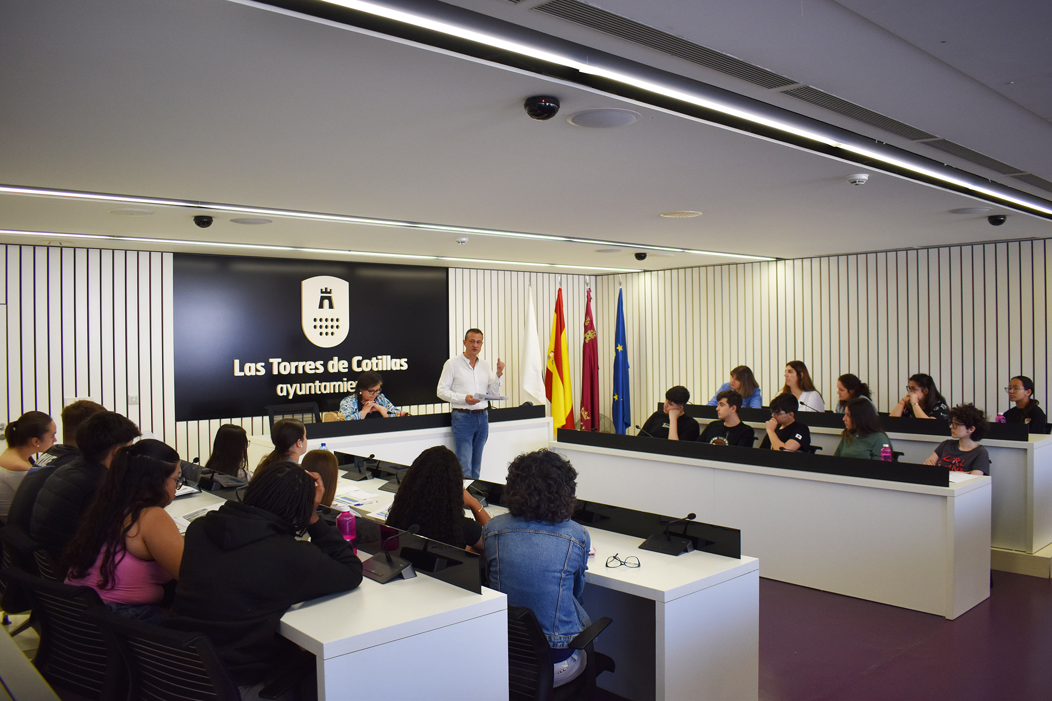 Alumnos del IES Salvador Sandoval reciben una charla sobre orientación laboral