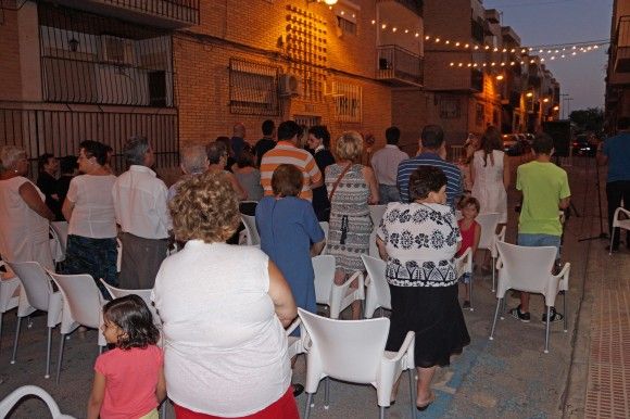 El barrio del Carmen torre+¦o homenaje+¦ un a+¦o m+ís a su patrona