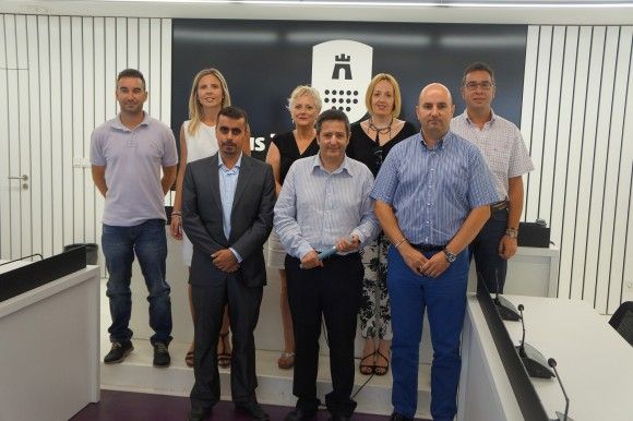 Enrique Ujaldón visita Las Torres de Cotillas para conocer la situación de los colegios locales3