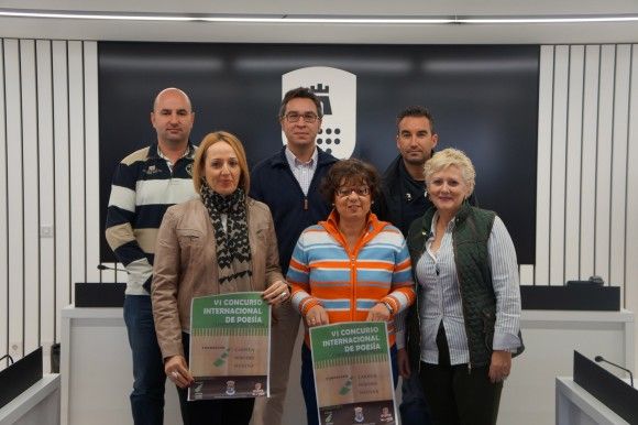 El Ayuntamiento torreño amplía a 800 euros el premio del certamen “Carmen Montero Medina” de poesía en su sexta edición3