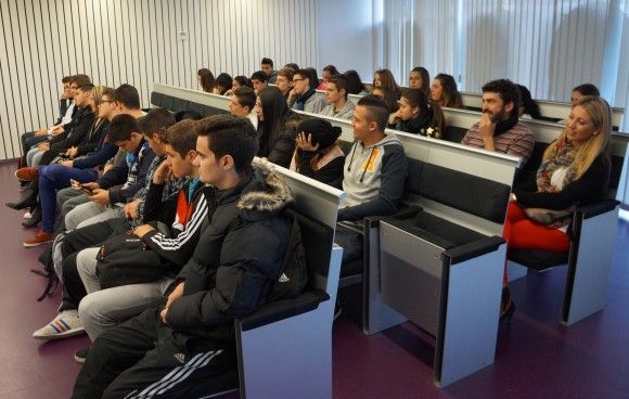 Las Torres de Cotillas celebra el aniversario de la Constitución con un pleno juvenil2