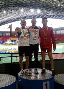 El atleta torreño Ángel Salinas, plata y bronce en el Campeonato de España de veteranos