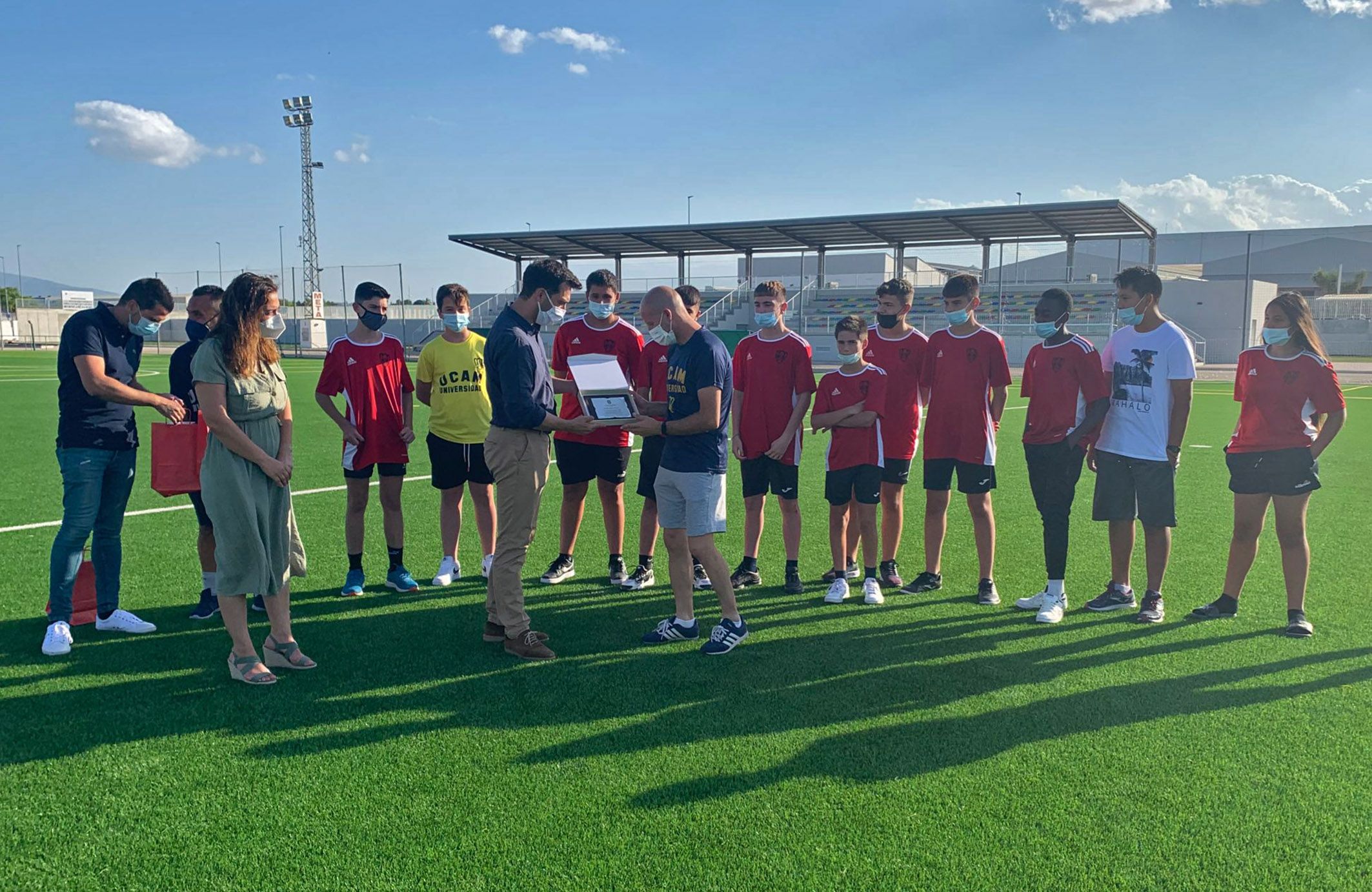 Reconocimiento al infantil del Atlético Torreño por su ascenso a Autonómica3