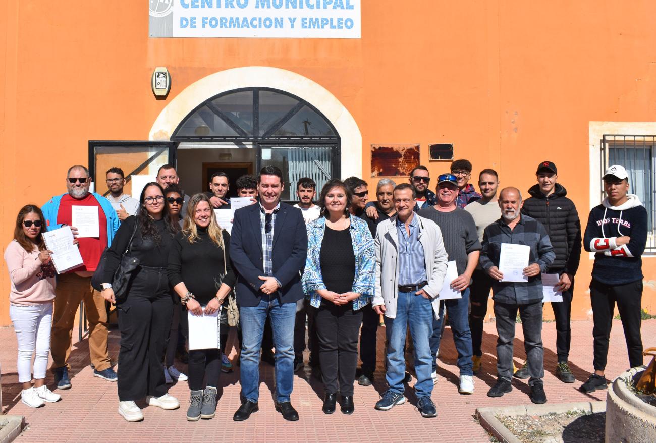 17 alumnos terminan el curso de actividades auxiliares de almacén y podrán optar a un puesto en Consum